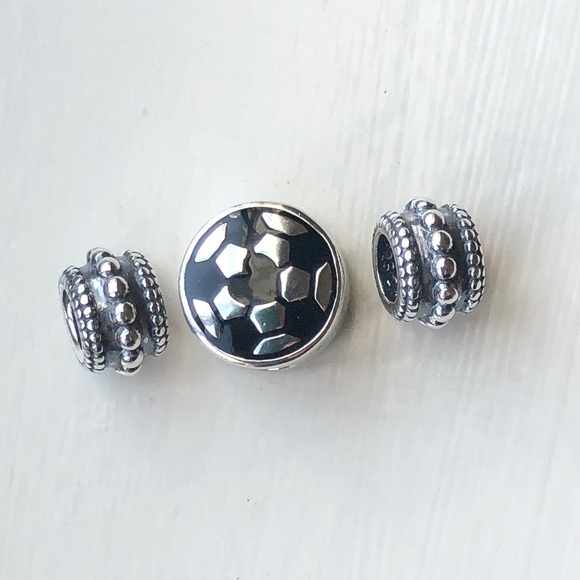 Chamilia soccer charm set - Picture 2 of 8